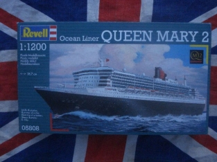 Revell 05808  Queen Mary 2 